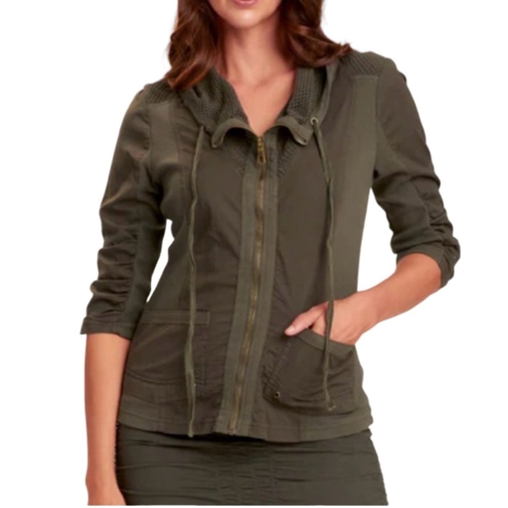 XCVI fjord poplin jacket. Size L. 3/4 sleeve with pockets. Gray/brown color.
